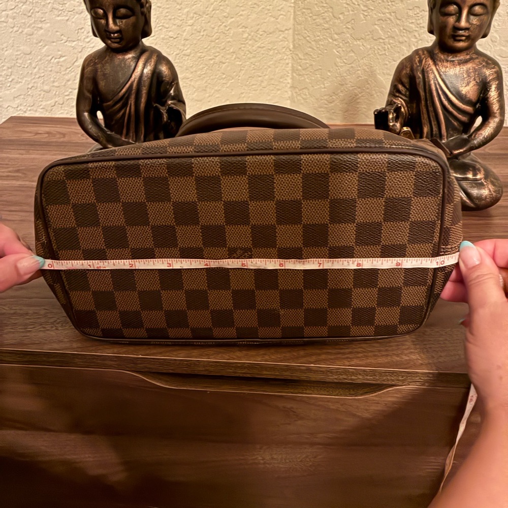 Authentic, Louis Vuitton Brown Checkered Tote with Gold Accents - Picture 16 of 16
